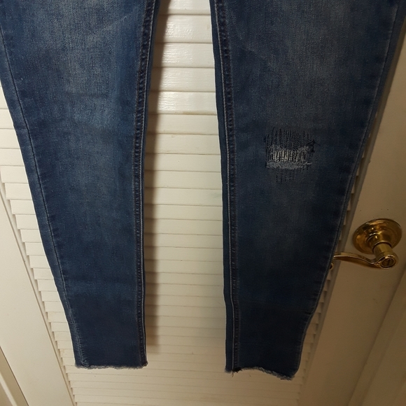 Indigo Rein Jeans Women Juniors Size 7 Ankle Skinny Distressed 2 Button Closure - Picture 8 of 16